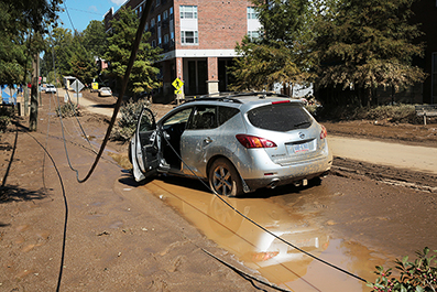 Hurricane Helene Aftermath : North Carolina : Personal Photo Projects : Photos : Richard Moore : Photographer